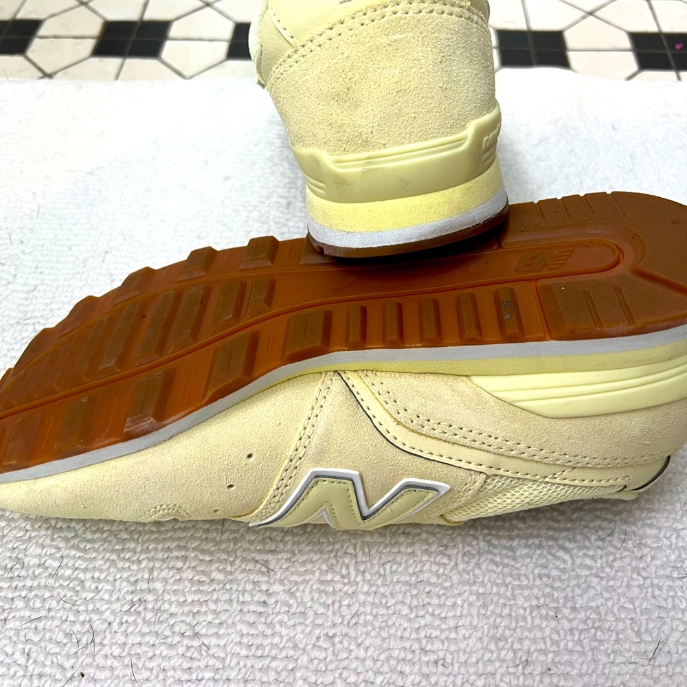 New Balance - Picture 8 of 8
